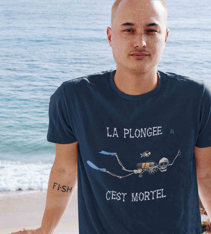 T-shirt bio plongée-Stock : Un squellette plongeur dévoré par un poisson monstre