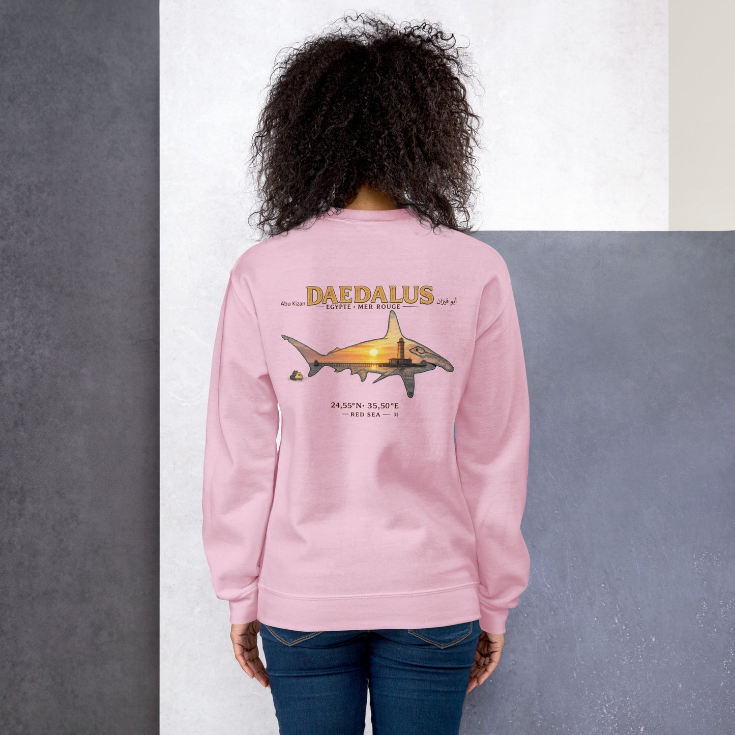 Sweat Unisexe MacJos Daedalus Reef – Requin marteau & phare
