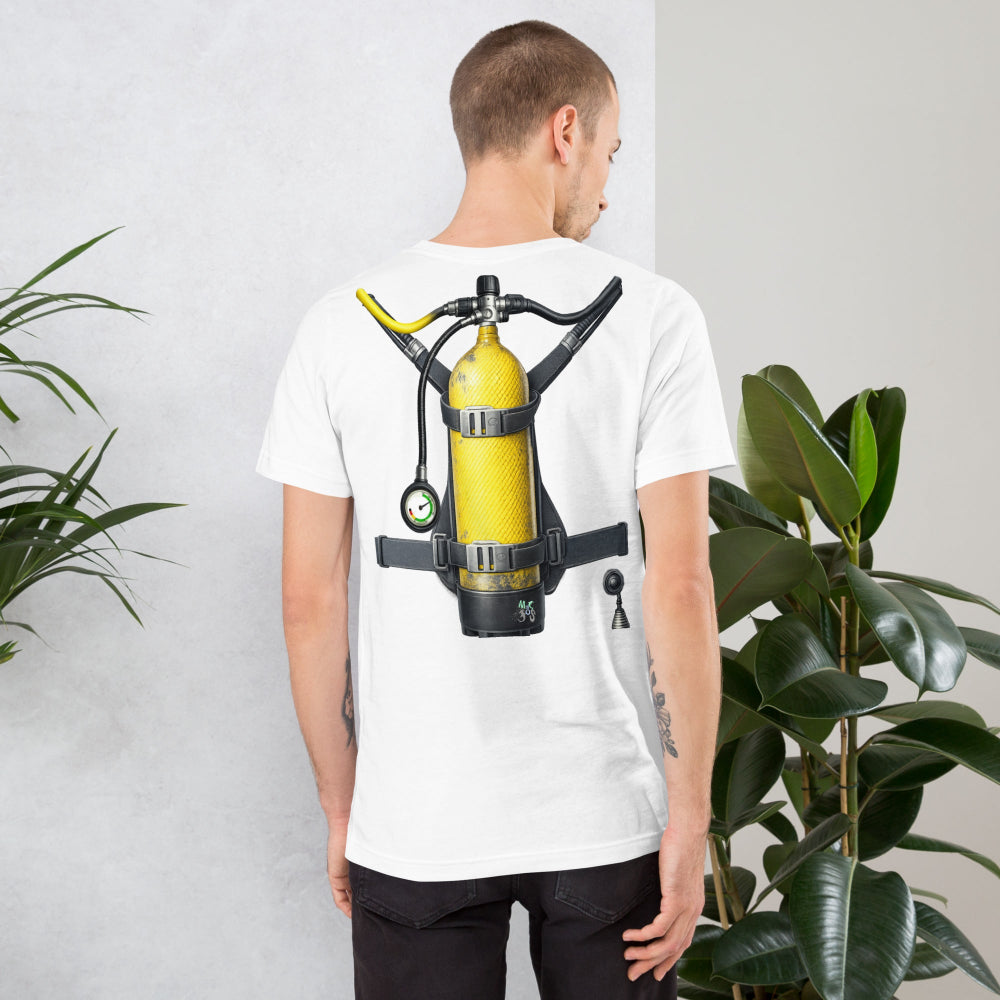 T-shirt homme MacJos plongée trompe-l’œil Bouteille dans le dos